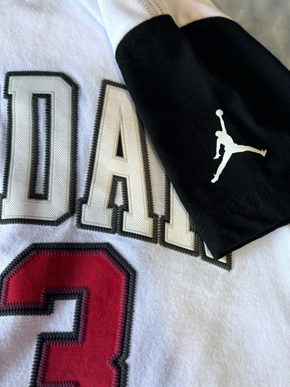 EUC-Jordan Matching Set - Picture 5 of 5